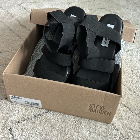 NWT Steve Madden Wedge Sandal Black 7.5 - Picture 6 of 6